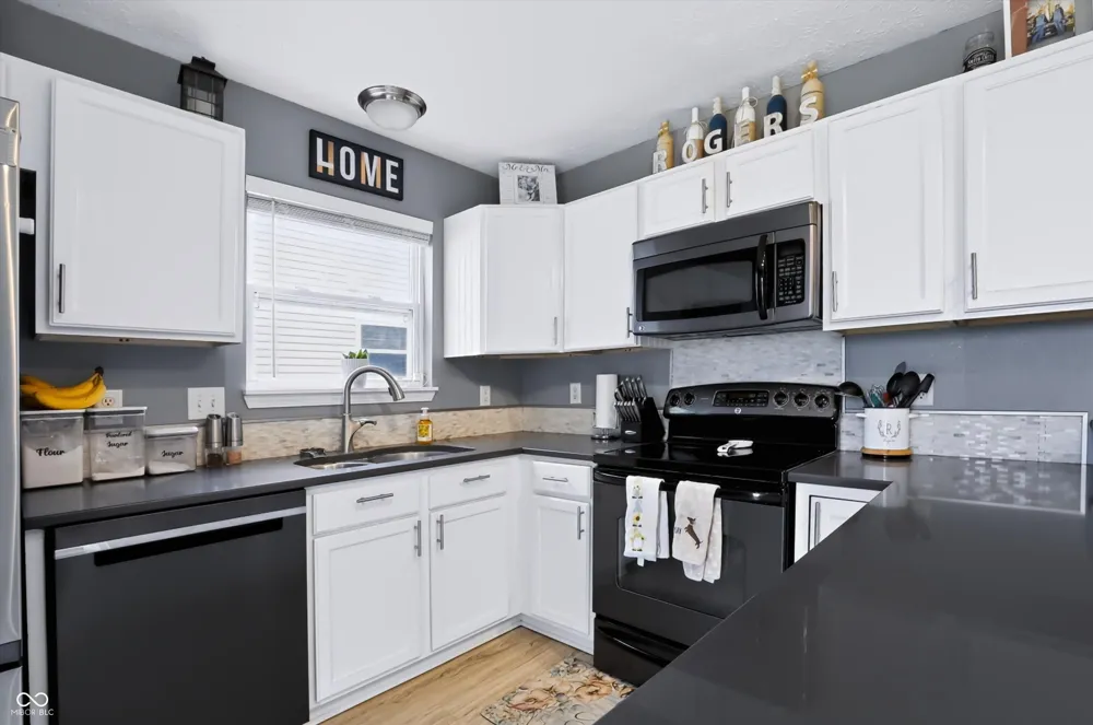 1608 Austin Drive Lebanon, IN 46052
