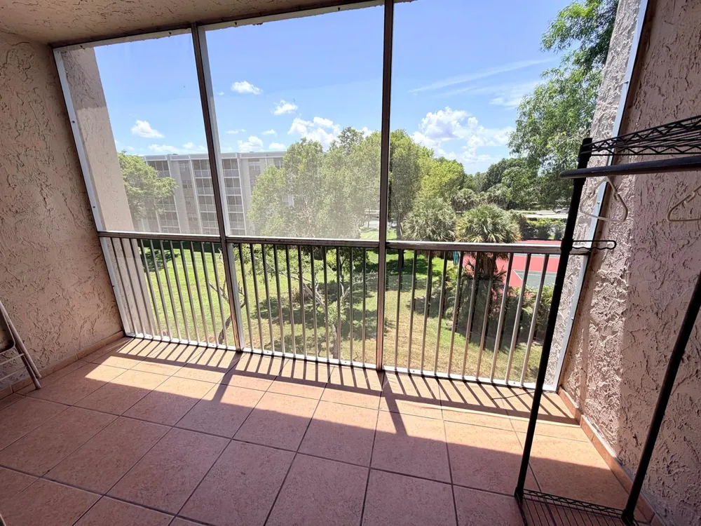 1100 NW 87TH AVENUE #406 Coral Springs, FL 33071