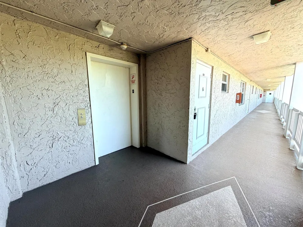 1100 NW 87TH AVENUE #406 Coral Springs, FL 33071