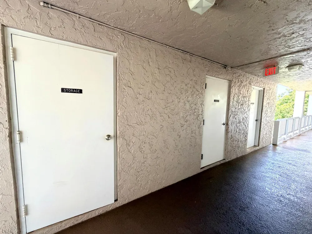 1100 NW 87TH AVENUE #406 Coral Springs, FL 33071