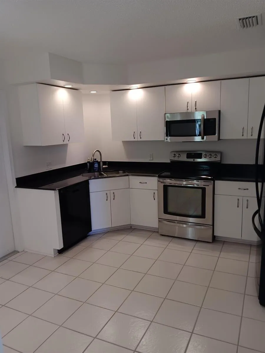 23157 Fountain View Drive #E Boca Raton, FL 33433