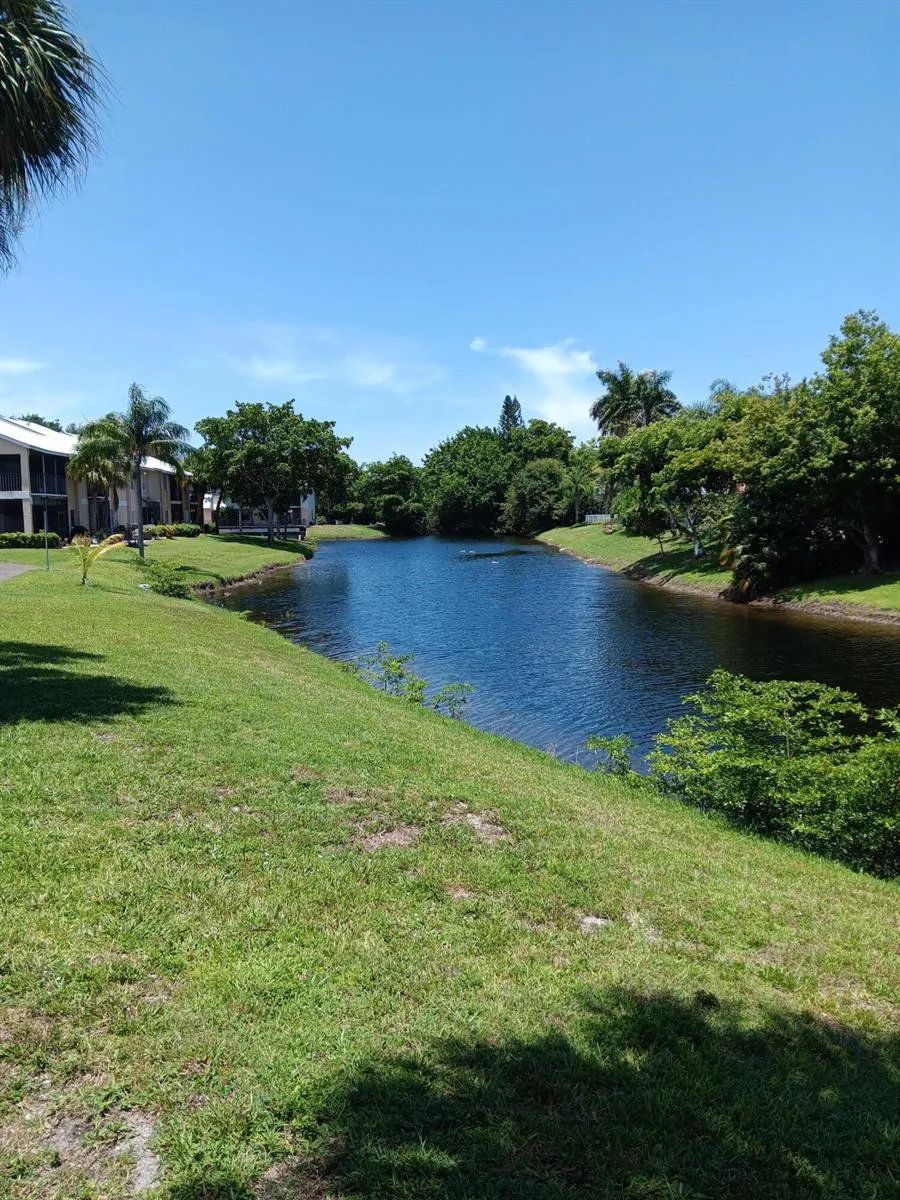 23157 Fountain View Drive #E Boca Raton, FL 33433