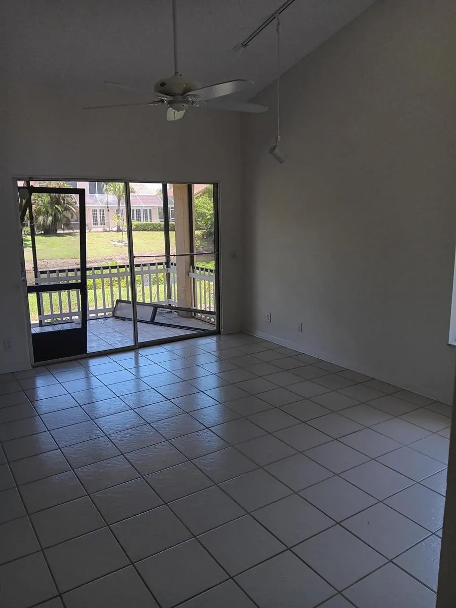 23157 Fountain View Drive #E Boca Raton, FL 33433