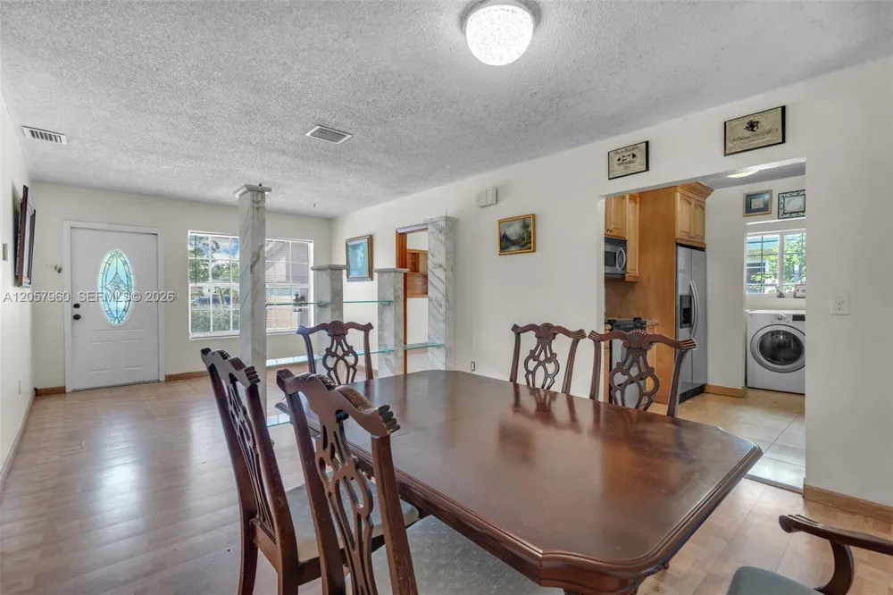 267 E 56th St Hialeah, FL 33013