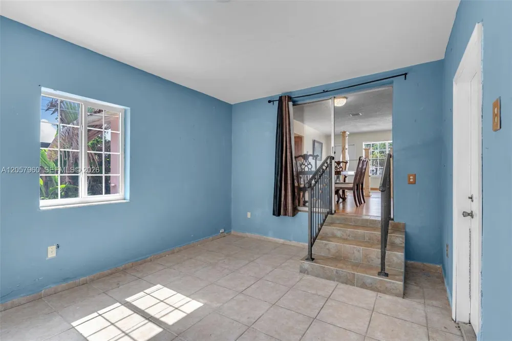 267 E 56th St Hialeah, FL 33013