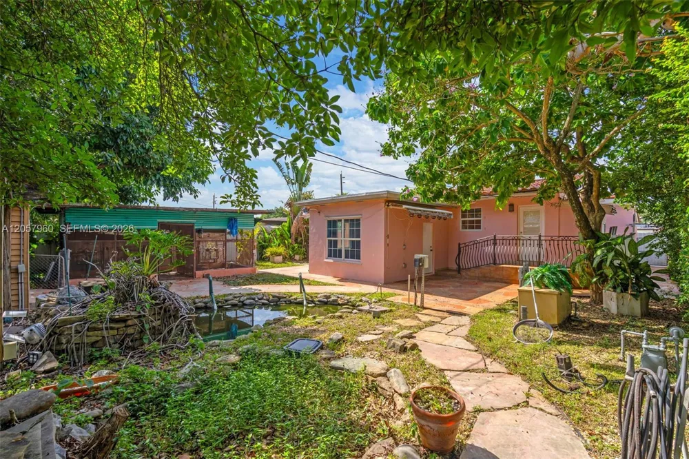 267 E 56th St Hialeah, FL 33013