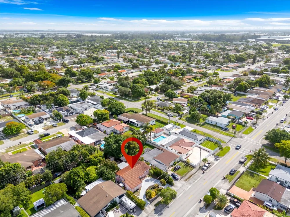 267 E 56th St Hialeah, FL 33013