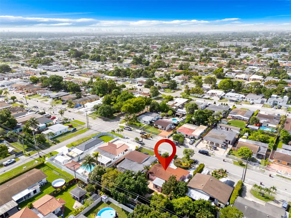 267 E 56th St Hialeah, FL 33013