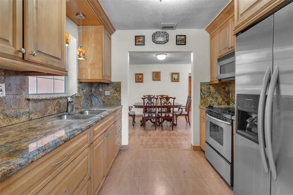 267 E 56th St Hialeah, FL 33013