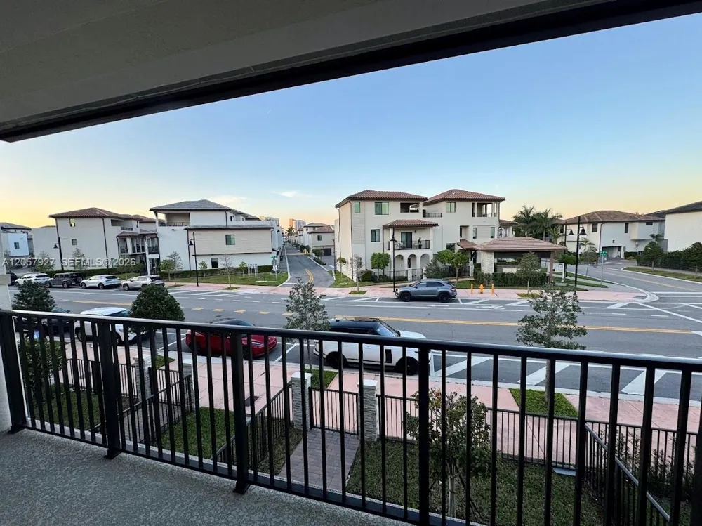 8316 NW 43rd St Doral, FL 33166
