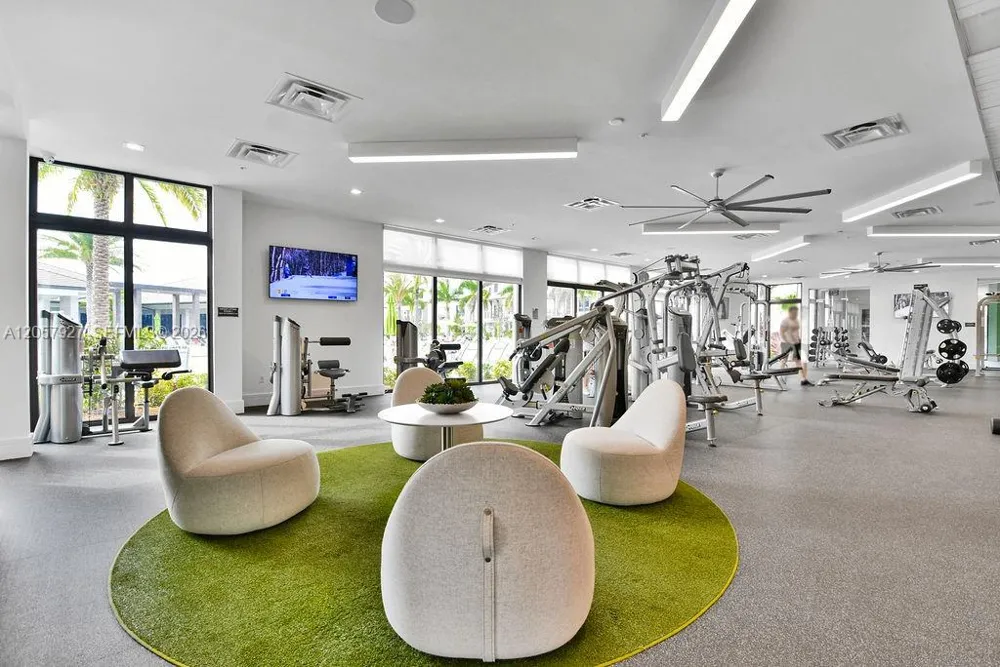 8316 NW 43rd St Doral, FL 33166