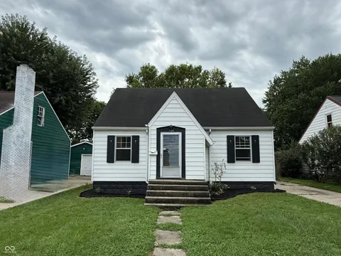 105 E Vinyard