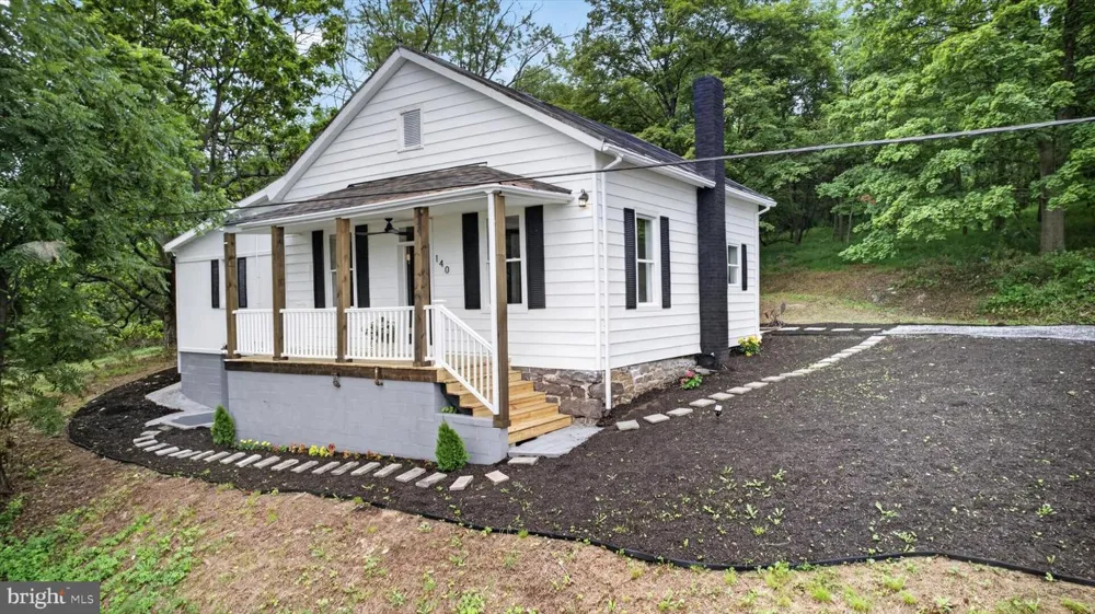 140 CREEK ROAD Shermans Dale, PA 17090