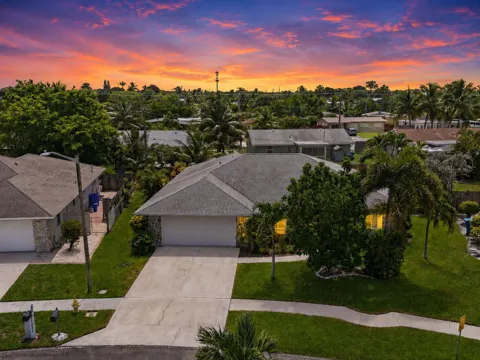 1081 Palama Way