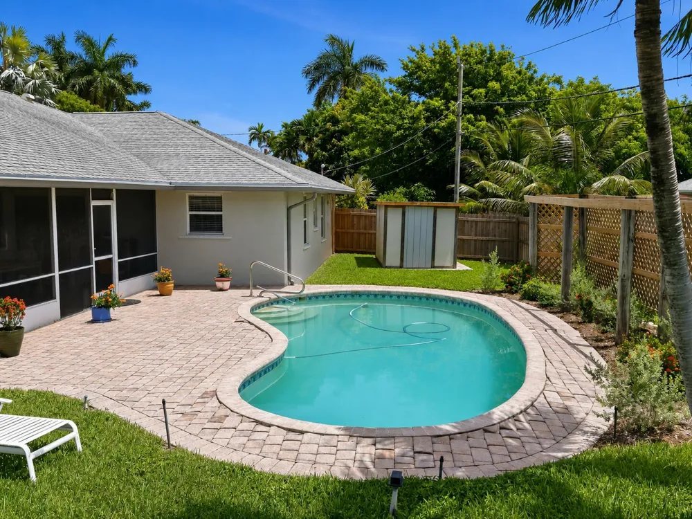 1081 Palama Way Lantana, FL 33462