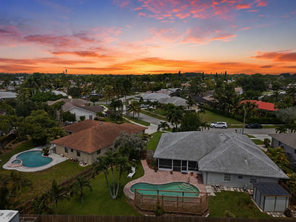 1081 Palama Way Lantana, FL 33462