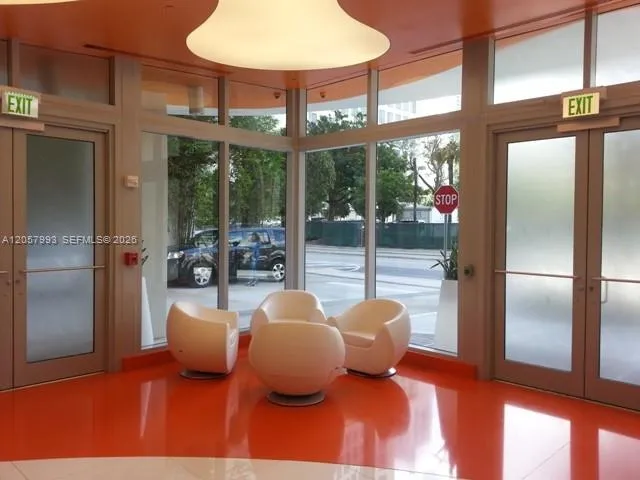 31 SE 6 street #706 Miami, FL 33131