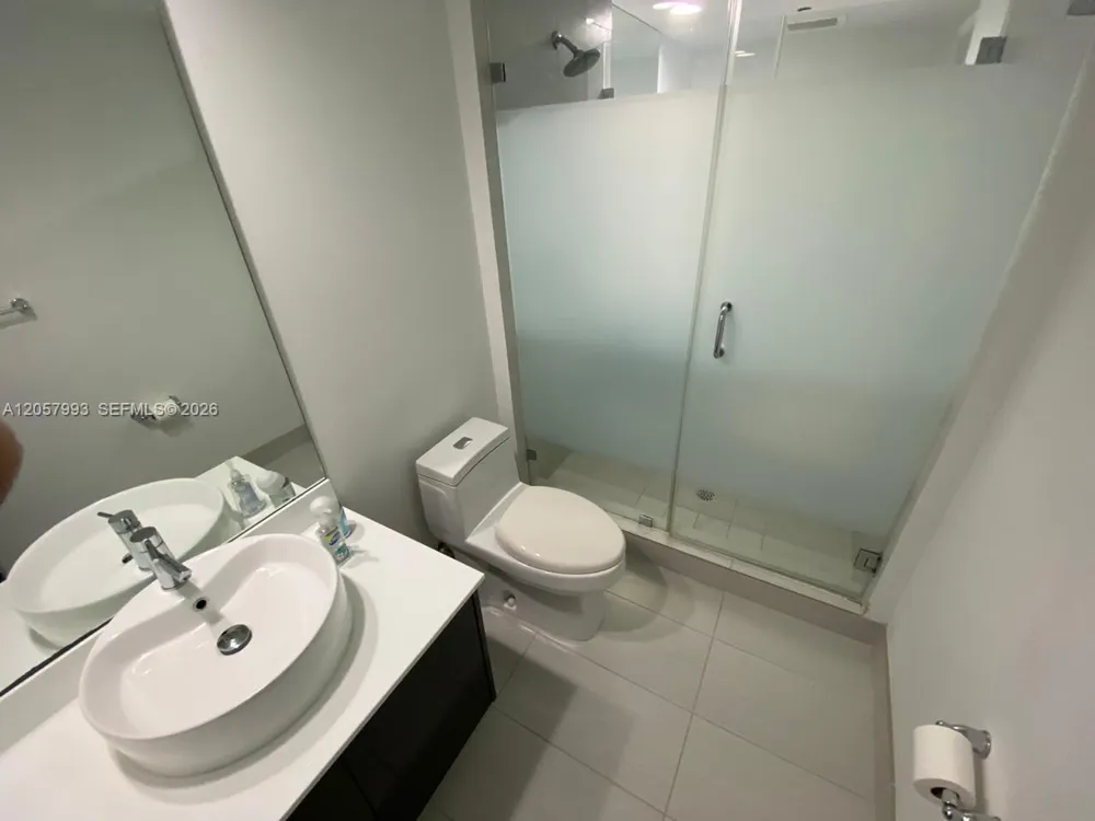31 SE 6 street #706 Miami, FL 33131