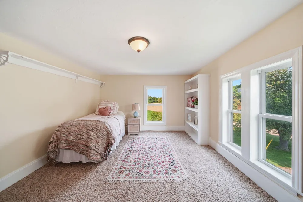 7760 Willow Road Clinton, MI 49236
