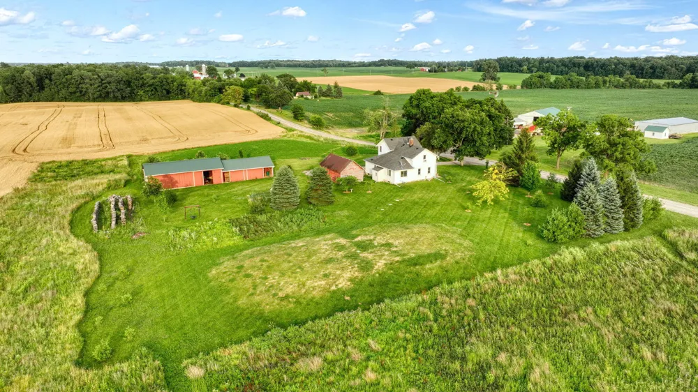 7760 Willow Road Clinton, MI 49236