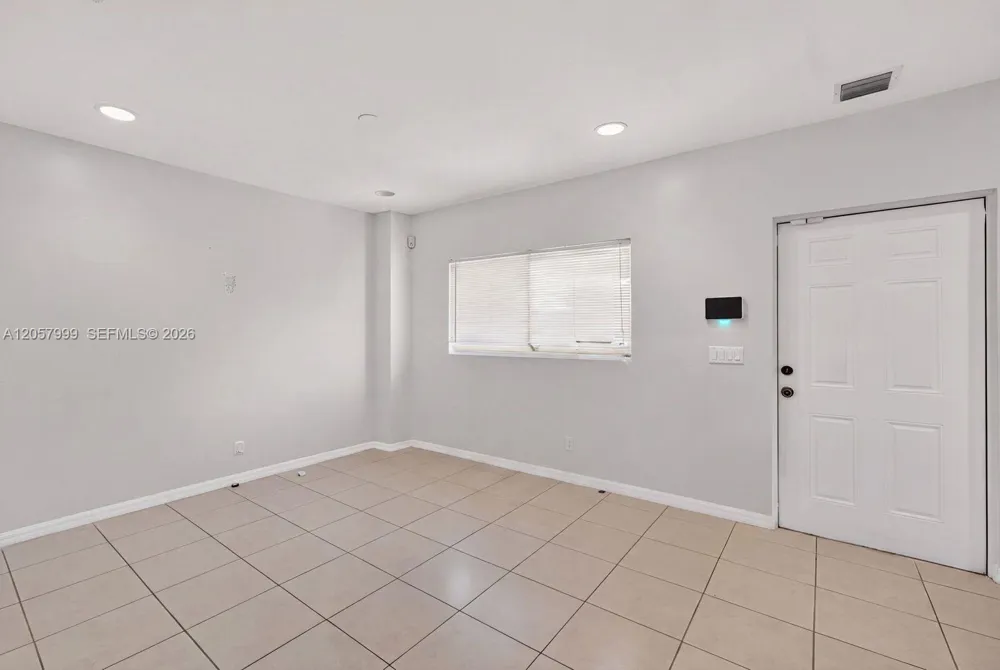 630 NW 10th Ter #4 Fort Lauderdale, FL 33311