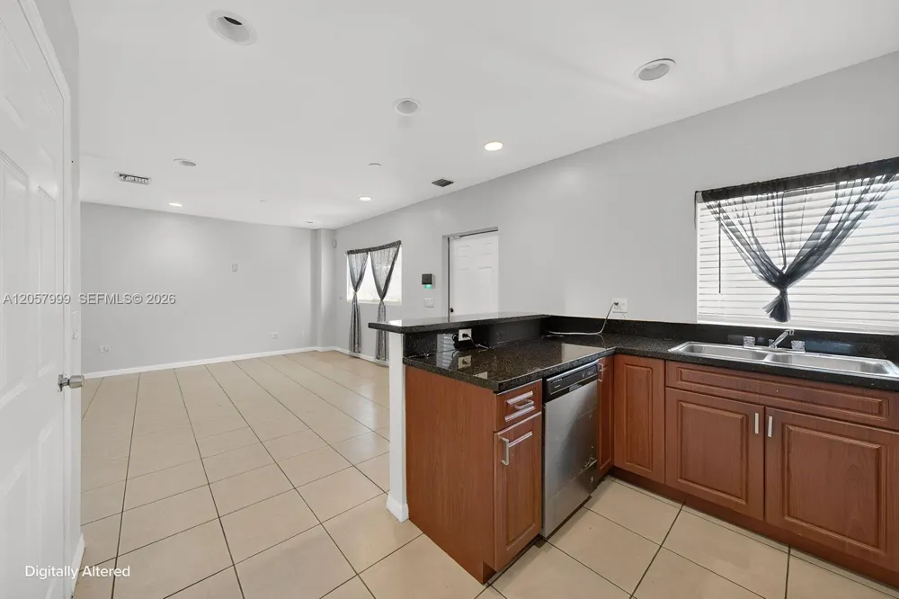 630 NW 10th Ter #4 Fort Lauderdale, FL 33311
