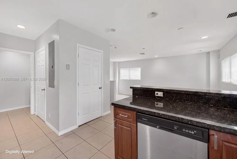 630 NW 10th Ter #4 Fort Lauderdale, FL 33311