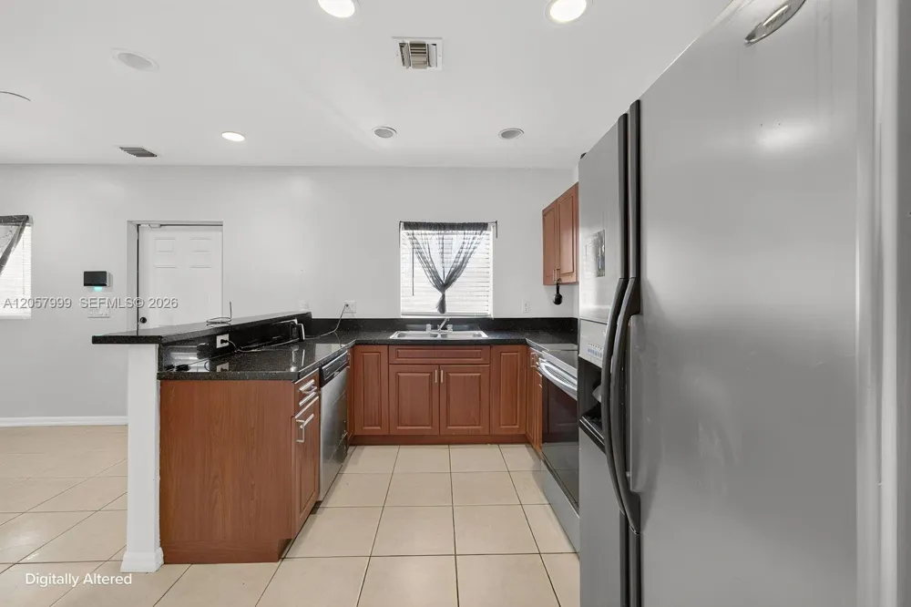 630 NW 10th Ter #4 Fort Lauderdale, FL 33311