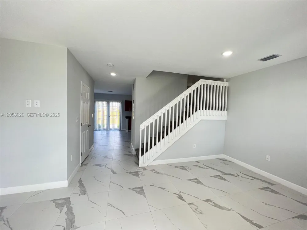 1310 NW 6th Ave #G Florida City, FL 33034