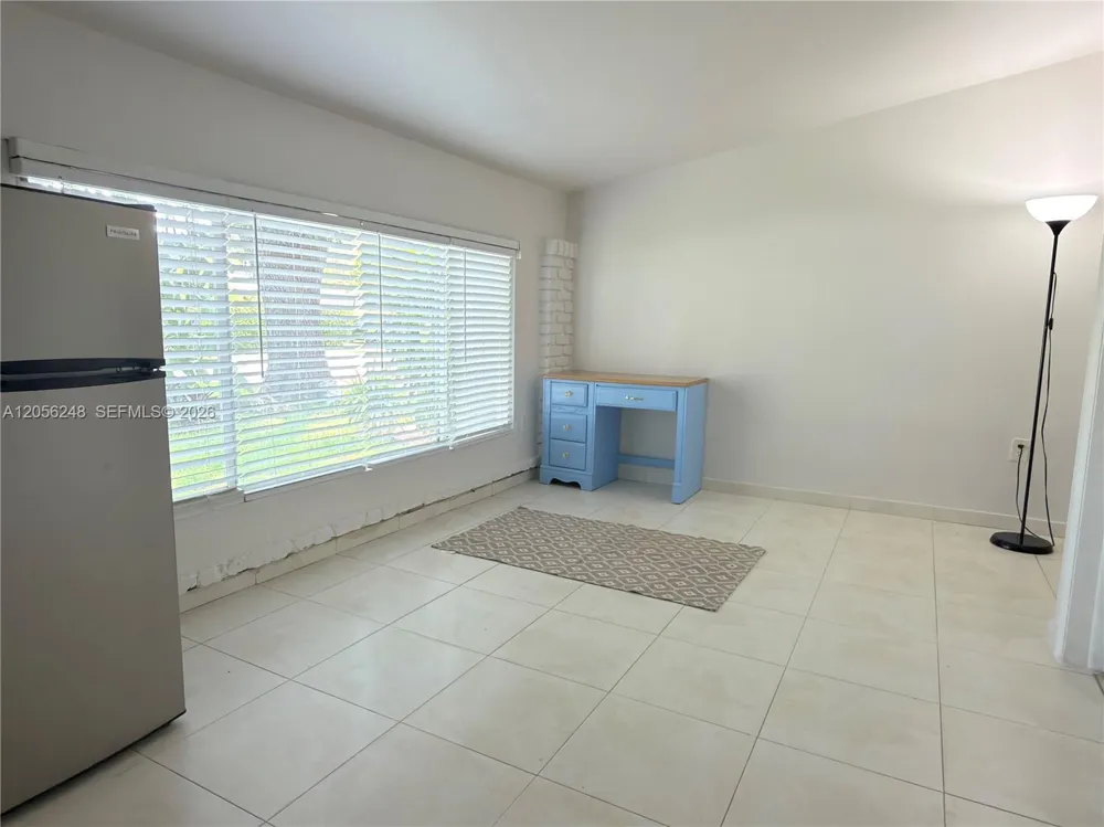 9160 SW 73rd St #B Miami, FL 33173
