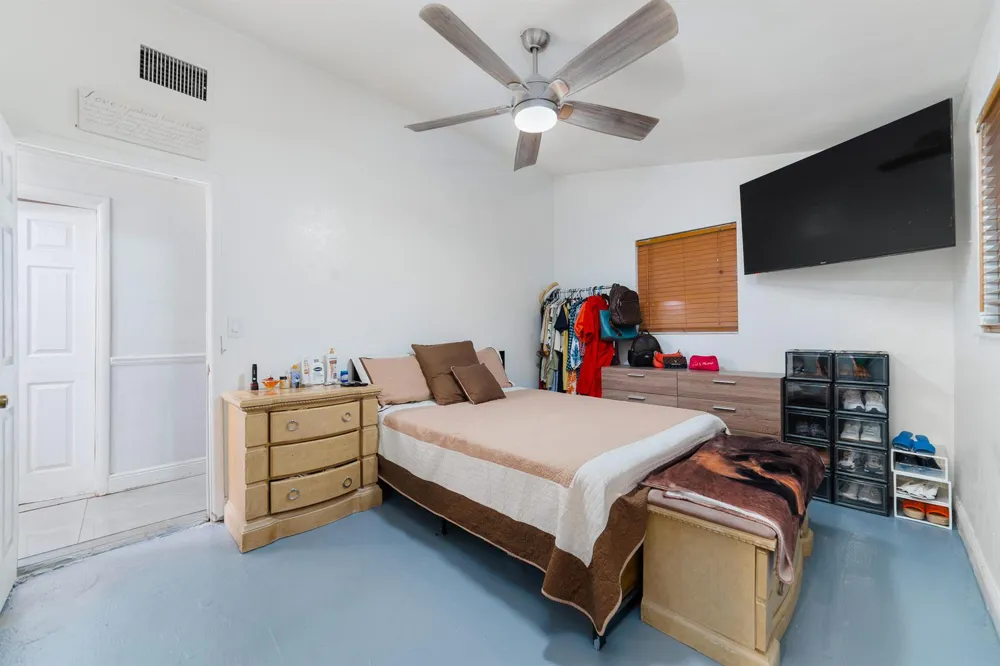 735 Hibiscus Drive Royal Palm Beach, FL 33411