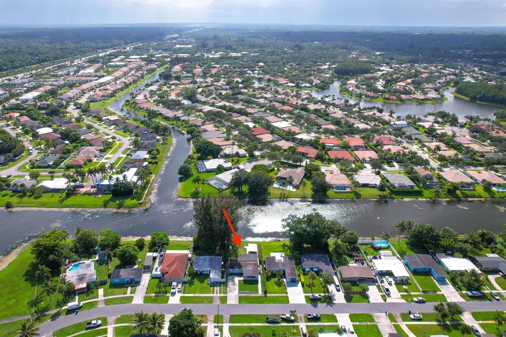 735 Hibiscus Drive Royal Palm Beach, FL 33411