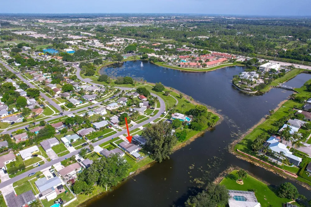 735 Hibiscus Drive Royal Palm Beach, FL 33411