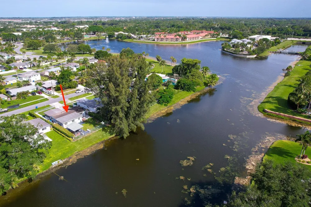 735 Hibiscus Drive Royal Palm Beach, FL 33411