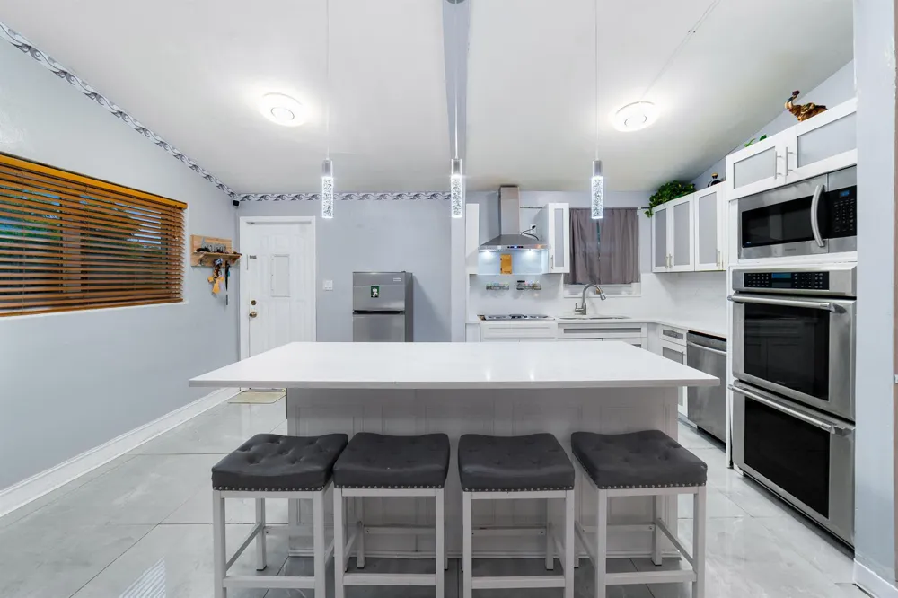 735 Hibiscus Drive Royal Palm Beach, FL 33411
