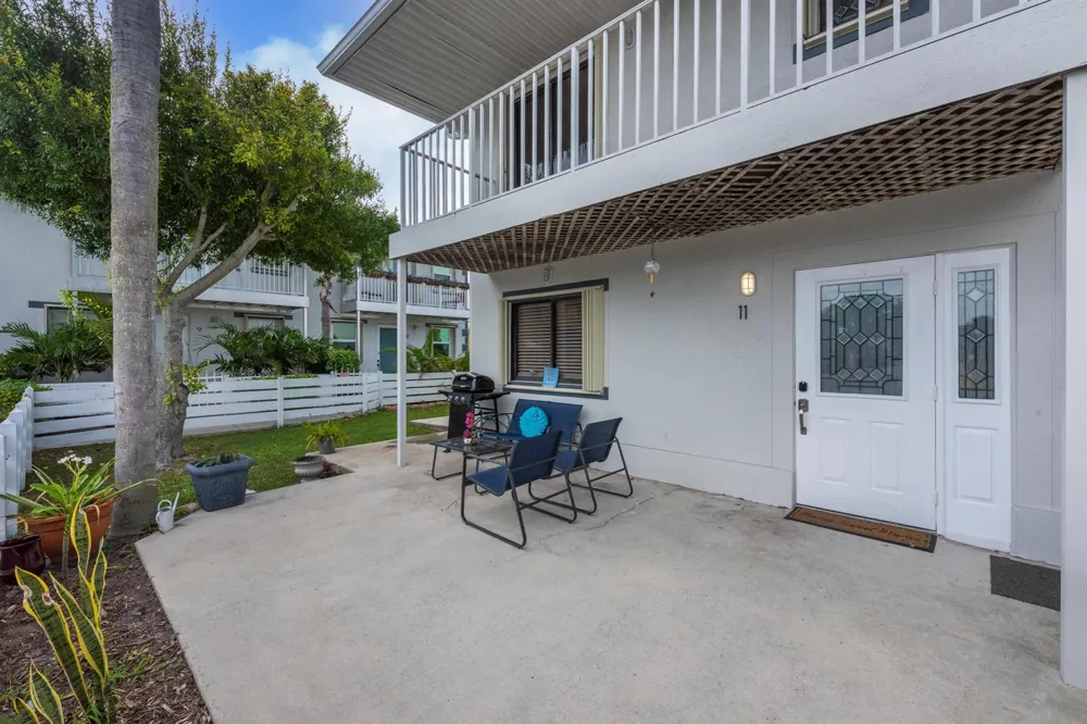 324 W PINE STREET #11 Lantana, FL 33462