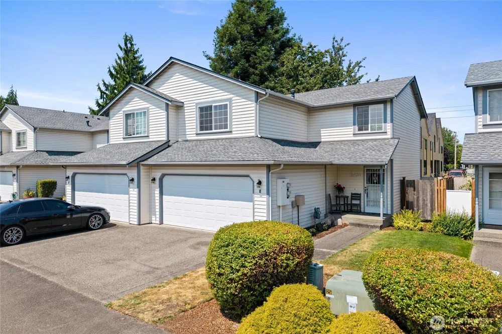 808 13th Street SE #E Puyallup, WA 98372