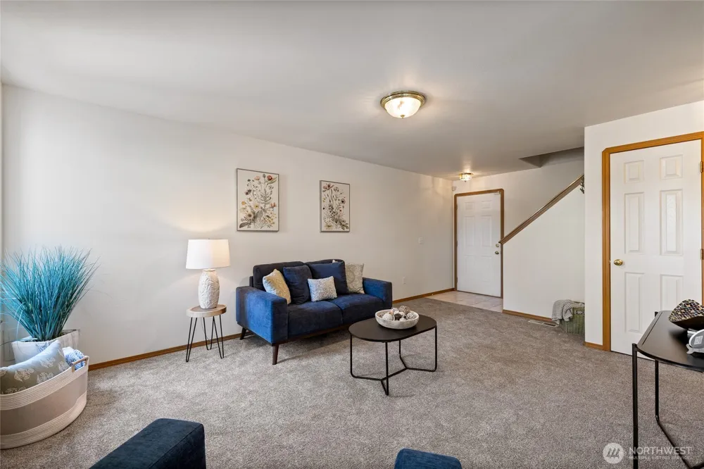 808 13th Street SE #E Puyallup, WA 98372