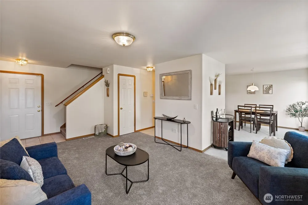 808 13th Street SE #E Puyallup, WA 98372