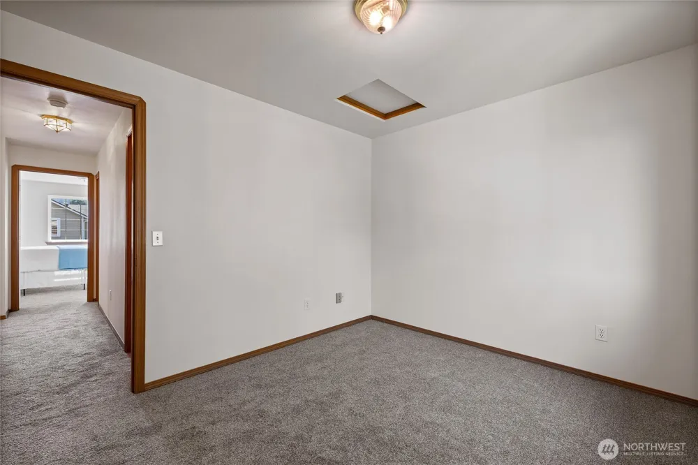 808 13th Street SE #E Puyallup, WA 98372