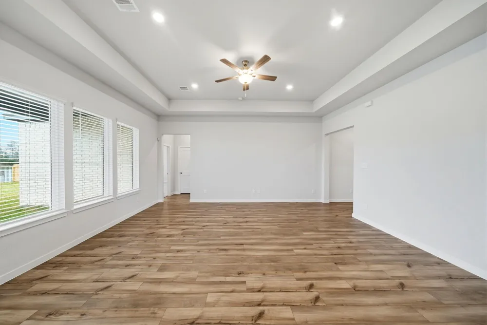 101 Lake Woodshore Court Clute, TX 77531