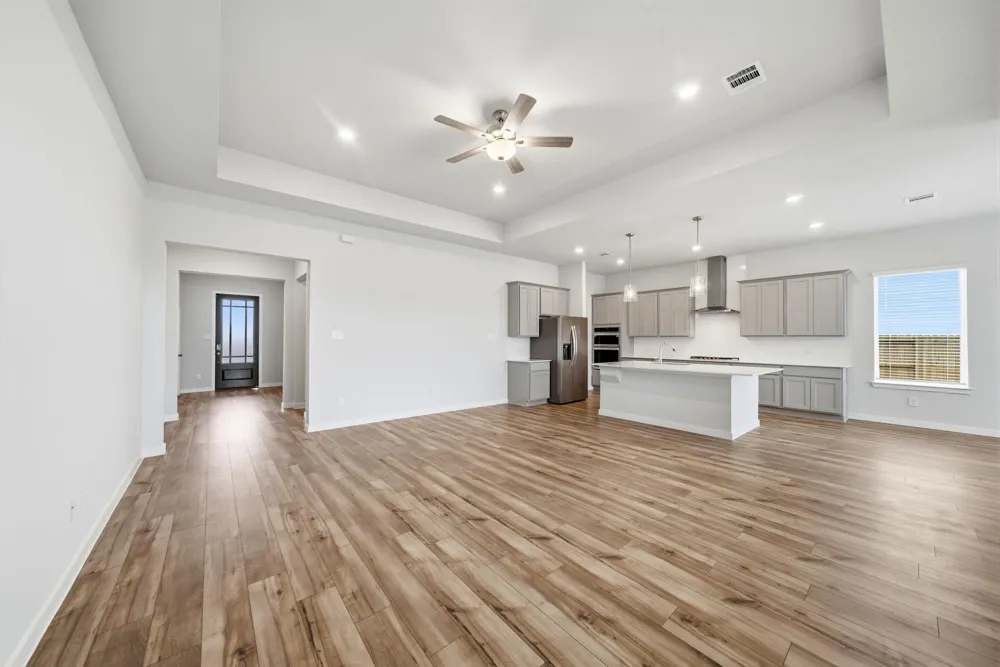 101 Lake Woodshore Court Clute, TX 77531