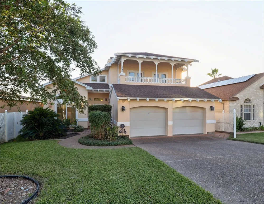 1343 W Bayview Drive Portland, TX 78374