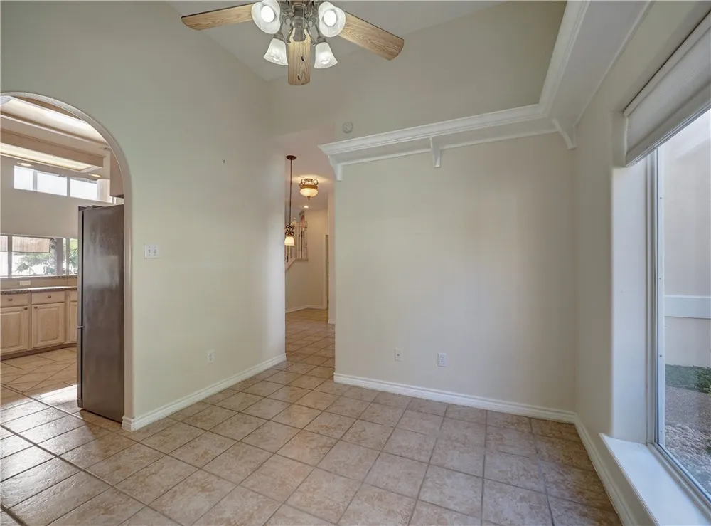 1343 W Bayview Drive Portland, TX 78374