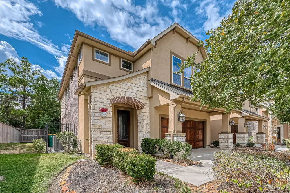 23 Silver Rock Drive Tomball, TX 77375