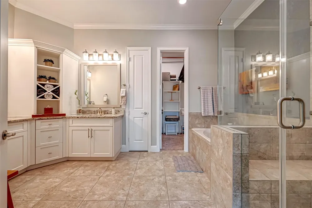 23 Silver Rock Drive Tomball, TX 77375
