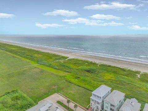 1833 Seaside Drive