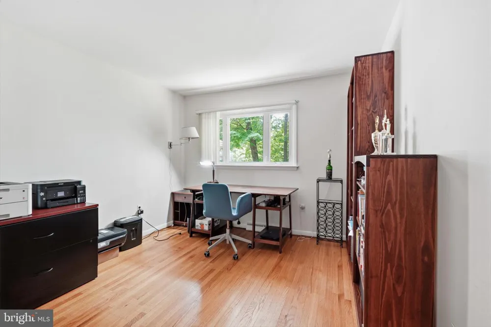 1132 LINDSAY LANE Rydal, PA 19046