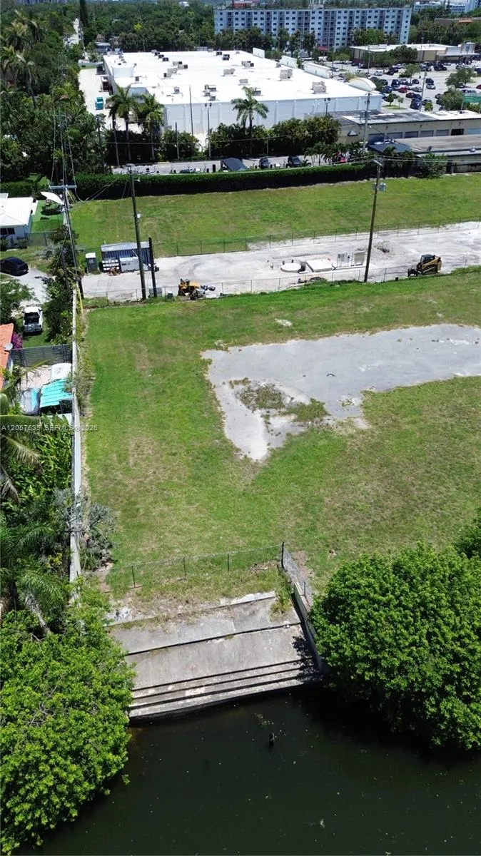 10500 Biscayne Blvd Miami Shores, FL 33138