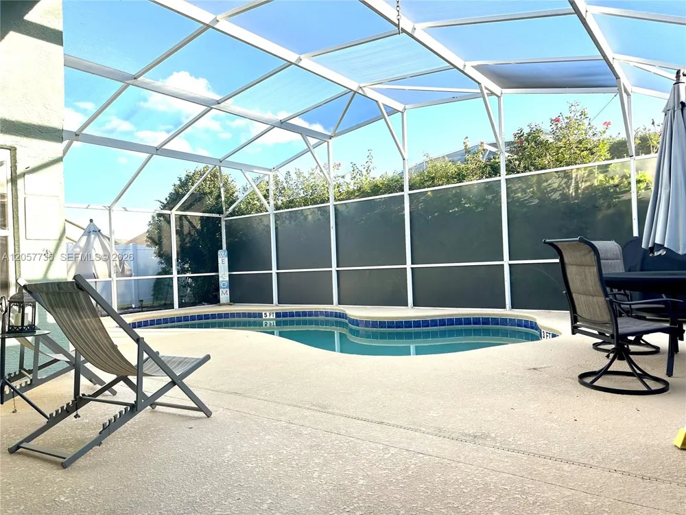 307 Fox Loop Davenport, FL 33837